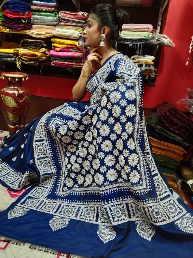 Beautiful Blended Bangalore Silk Kanthastich Royal Blue Colour Saree with Blouse Piece