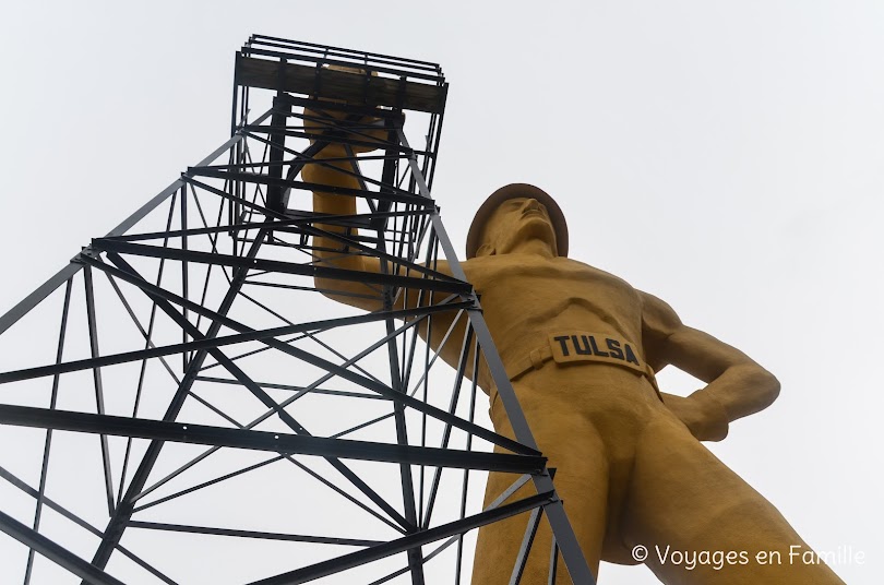 Route 66 - Golden Driller