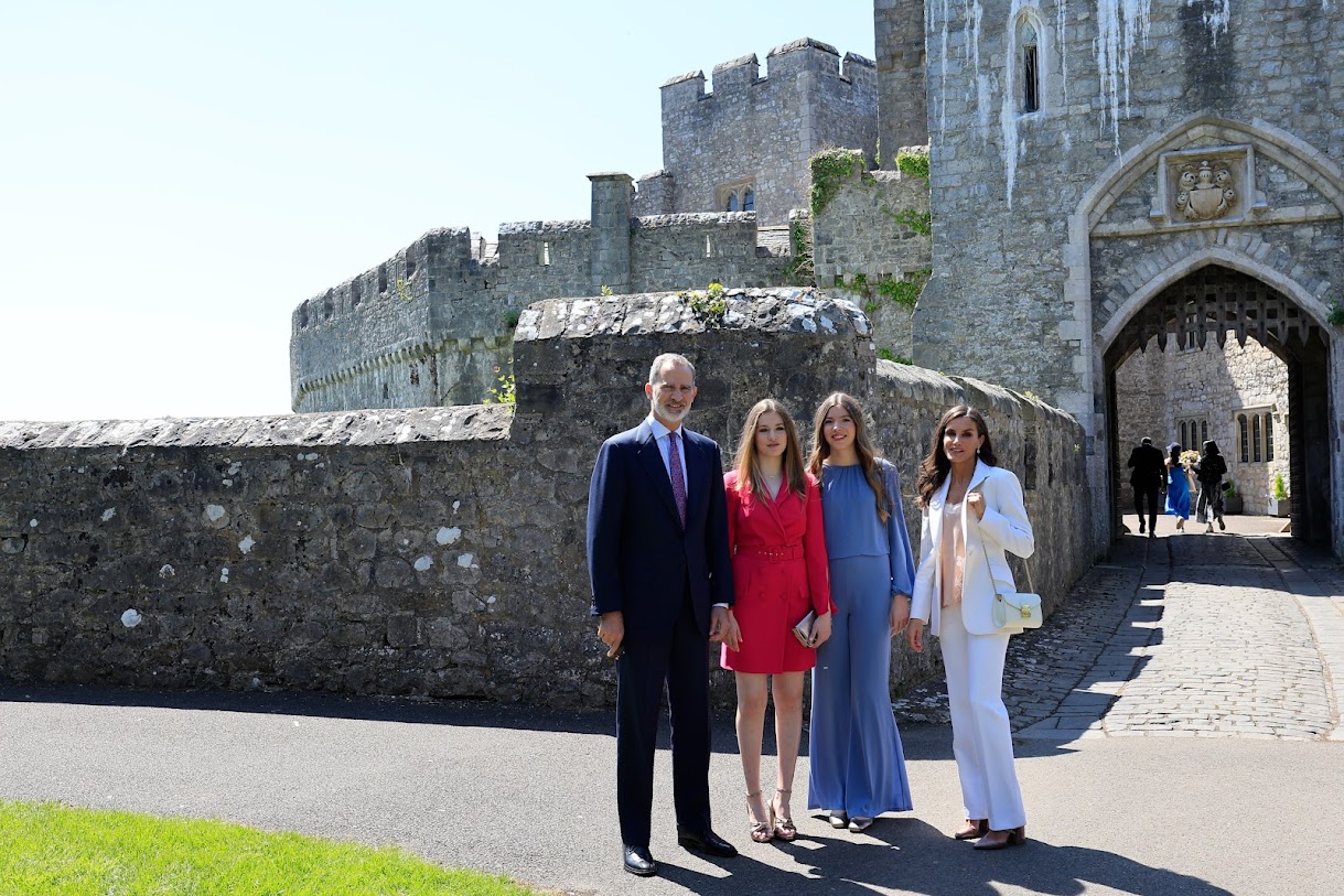 The Princess of Asturias, Leonor, finished 2 years International Baccalaureate at the UWC Atlantic college and today graduated from the college i