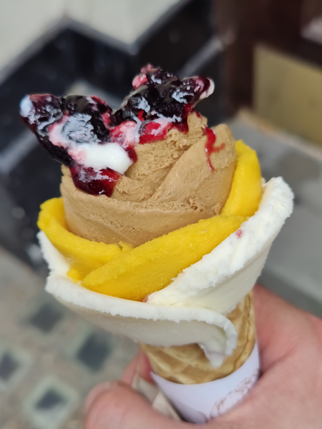 Ice cream in the shape of a flower