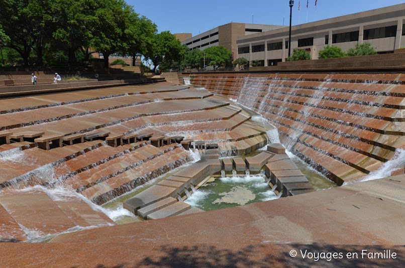 Fort-Worth water Gardens