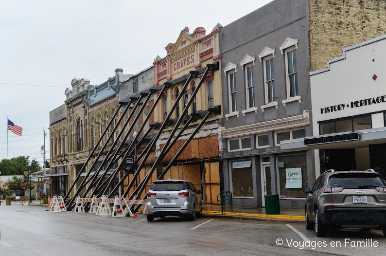 Cuero, main St