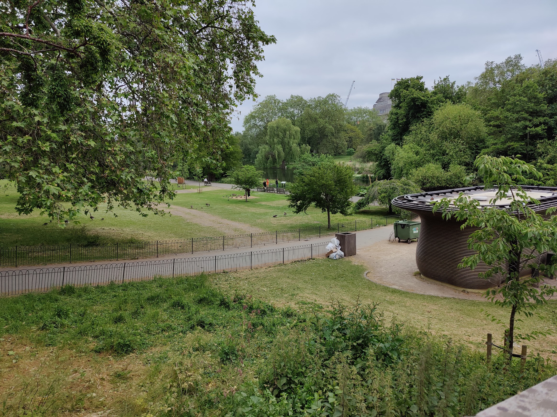 Garden next to Buckingham Palace