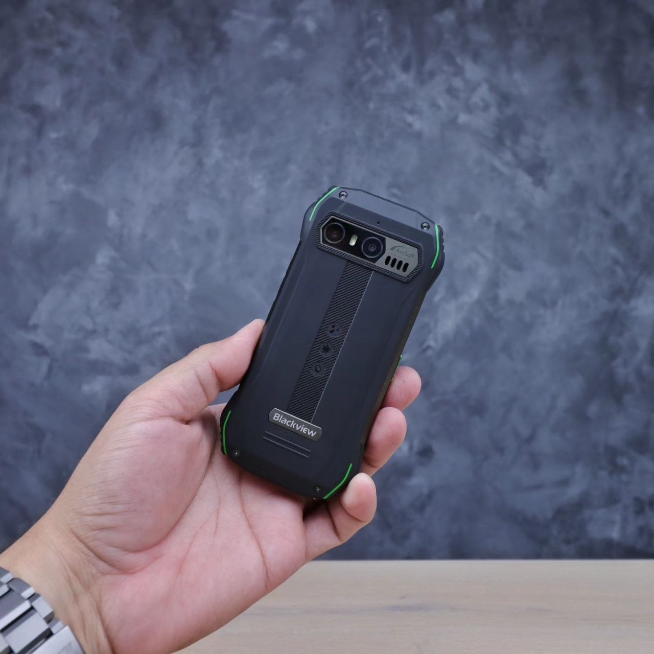 Blackview N6000: The Ultimate Rugged Mini Smartphone - Compact, Durable,  and Packed with Power