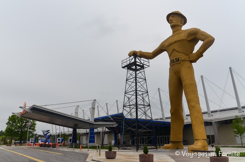 Route 66 - Golden Driller