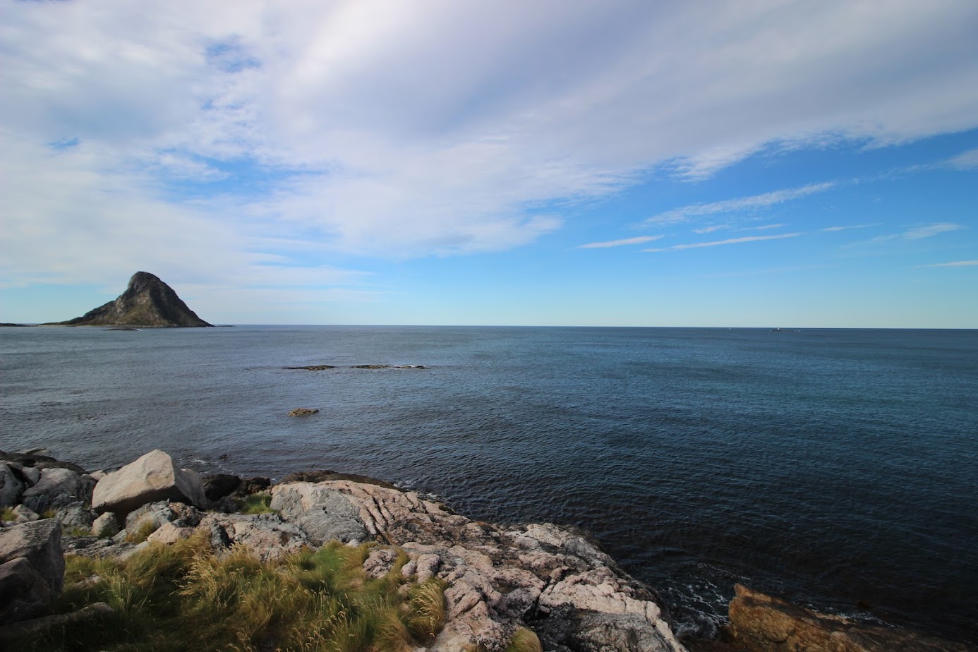 По волнам памяти (Nordkapp, острова Senja, Vesteralen и Lofoten в августе 2023)