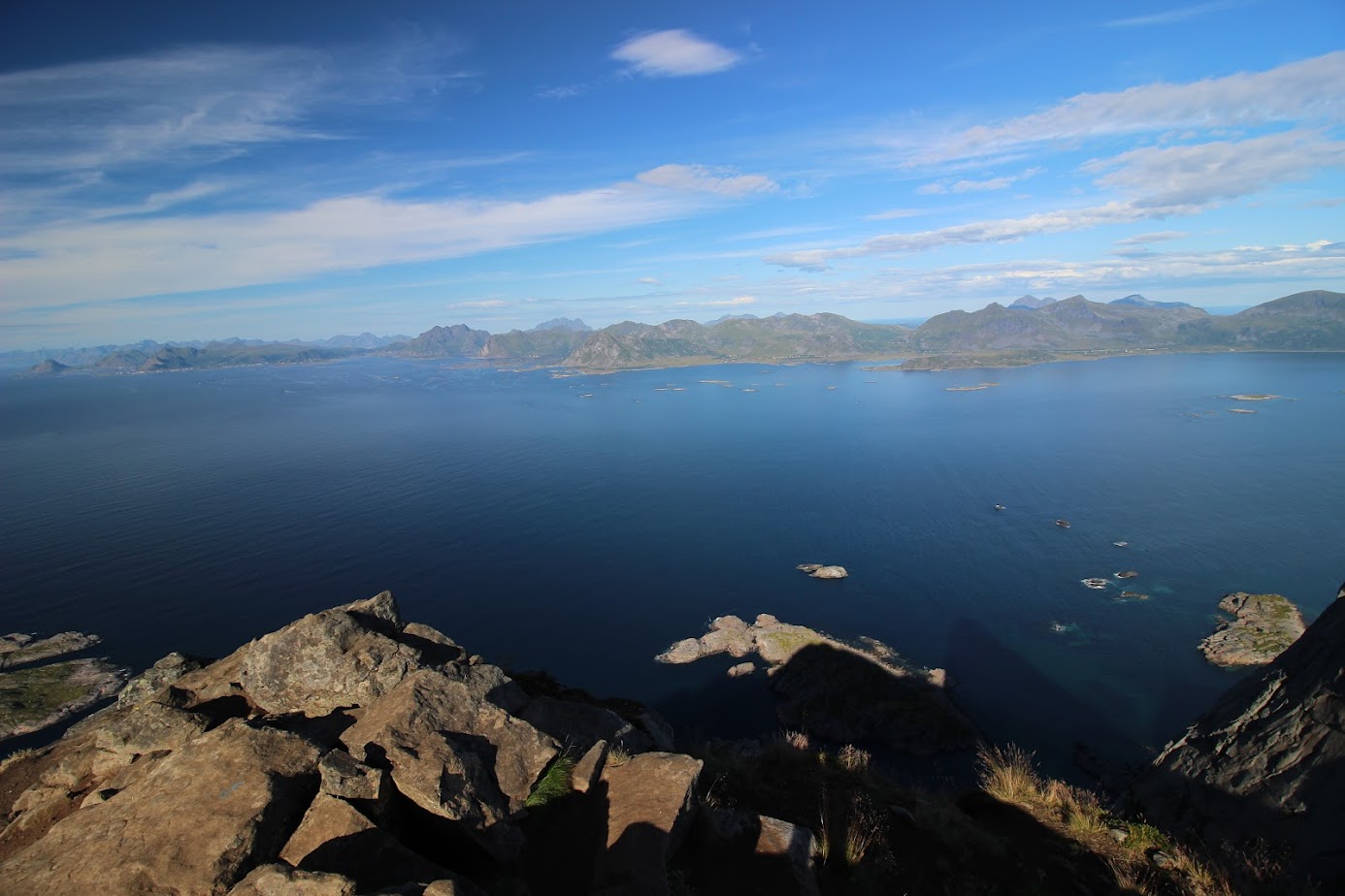 По волнам памяти (Nordkapp, острова Senja, Vesteralen и Lofoten в августе 2023)