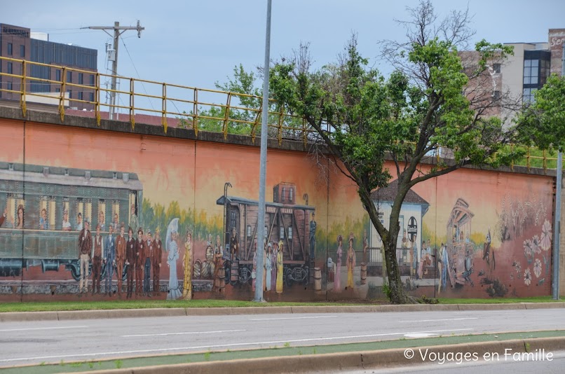 OKC - Bricktown - train mural