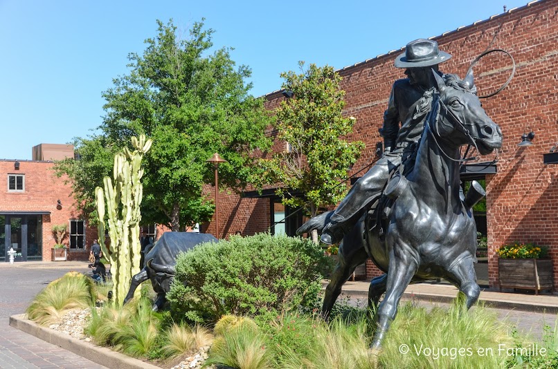 Fort-Worth, Mule Alley