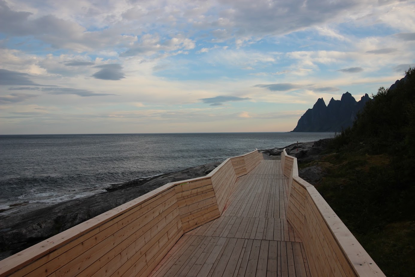 По волнам памяти (Nordkapp, острова Senja, Vesteralen и Lofoten в августе 2023)