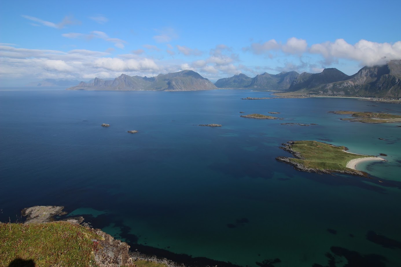 По волнам памяти (Nordkapp, острова Senja, Vesteralen и Lofoten в августе 2023)