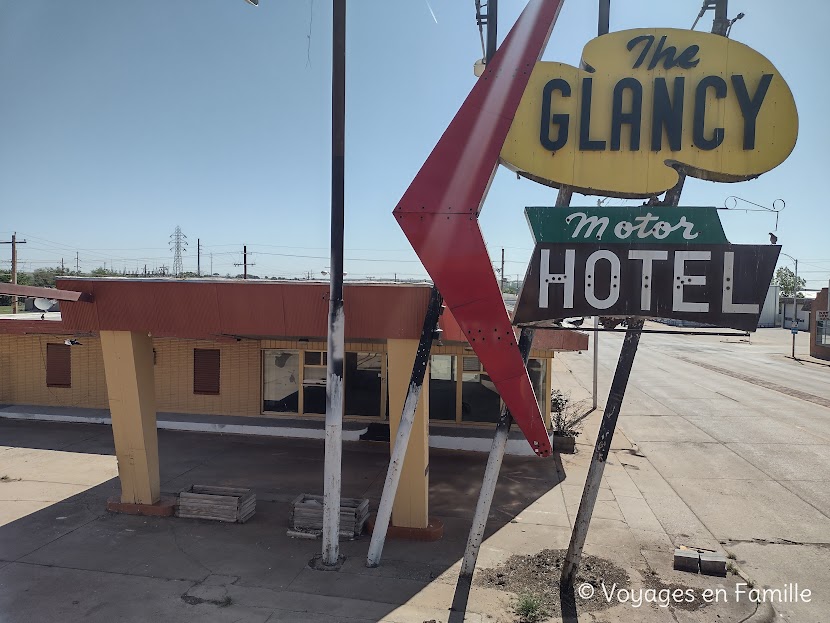 Route 66 - clinton Glancy Motel