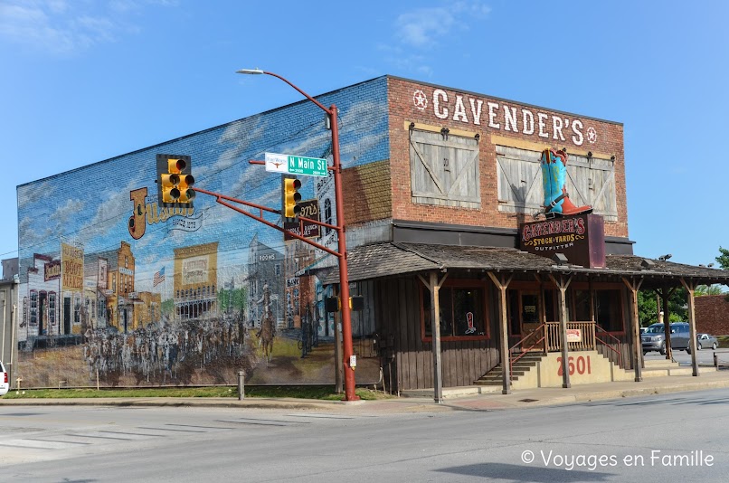 Main Street, Cavender's