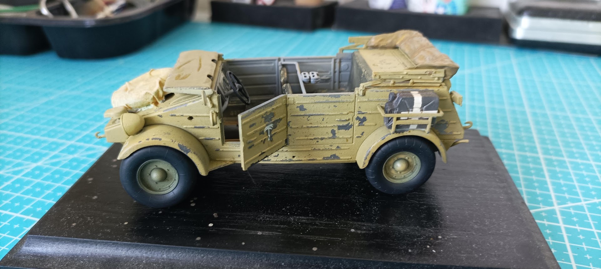 Kubelwagen Hero Hobby 1/35 AJFCJaU6u52YaemhsyrRp_PHfdjd7oF7s6ojFAOU5oAOpaBZNWlGtFEDqGv33kMQl_Jp0G2CO3rAvw-8QB1vlo6kZ3DzeAPCHtn68DsOTxMiW6rnw53cWyIceLIc_M0YWm62dGomd8L9_-1ux_tQnvDEQ4nG8g=w1920-h860-s-no?authuser=0