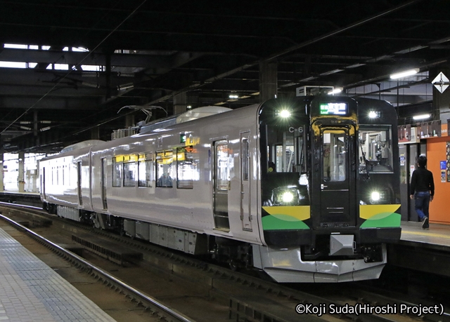 JR北海道　737系　2724M　札幌駅にて_03