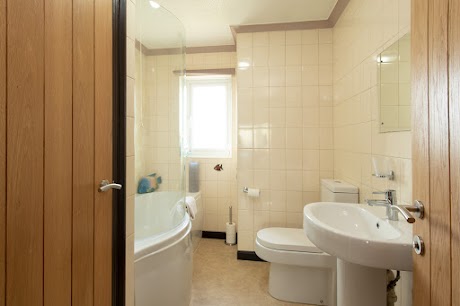 Pen-y-Bryn bathrooom