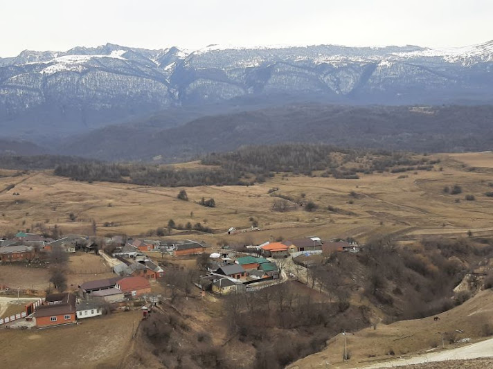 Одинокая мадам в Чечне на женский праздник