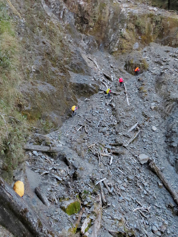 2023_八通關越道路 之 觀高工作站~大水窟山屋