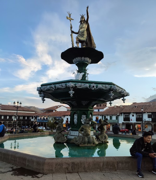 Mi viaje a Perú: Un abanico de Civilizaciones, Historia y Naturaleza - Blogs de Peru - Cusco:Plaza de Armas (10)