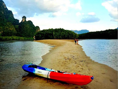 Walk on the sandbar at low tide