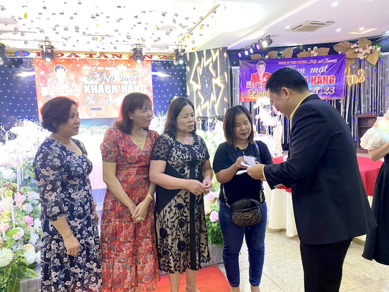 HỘI NGHỊ KHÁCH HÀNG CÁC TỈNH MIỀN TRUNG