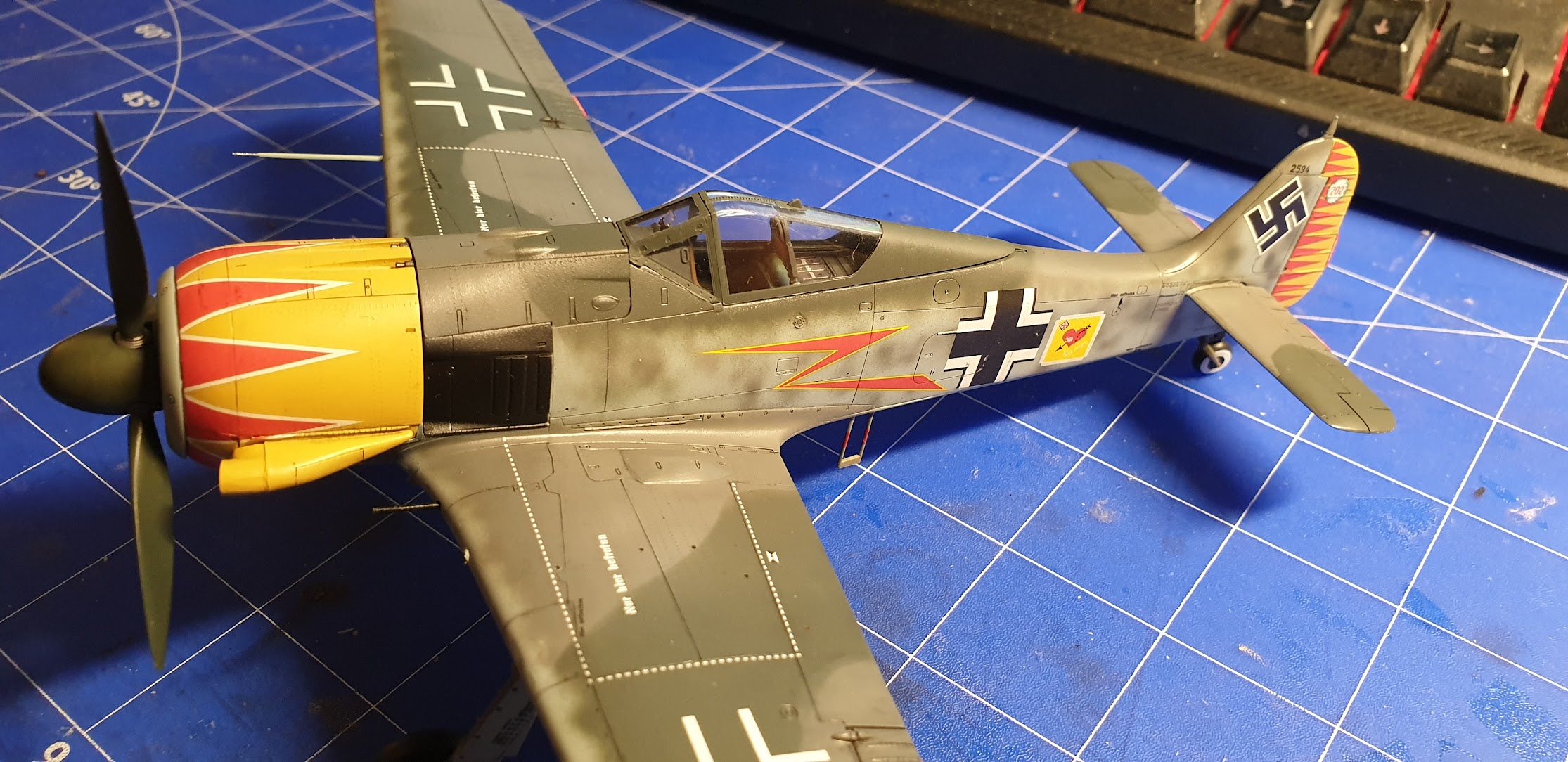 Focke Wulf Fw190 A5 "Herman Gräf special" 1:48 Hasegawa AL9nZEUio06aY4cdG4mArNGsH5LLsQ76Dr03FhwVHNY52eu8ve-EmLSgVWvx01R6BKqGR7oDCqe41nhMRY0oTXcdtFkGhP58h_ucI3ksw3kpWrStq-uf2JTyYT-wiihEuwGrrUxELHJQ3FQmH4hPr75jNVdc=w2230-h1084-no?authuser=0