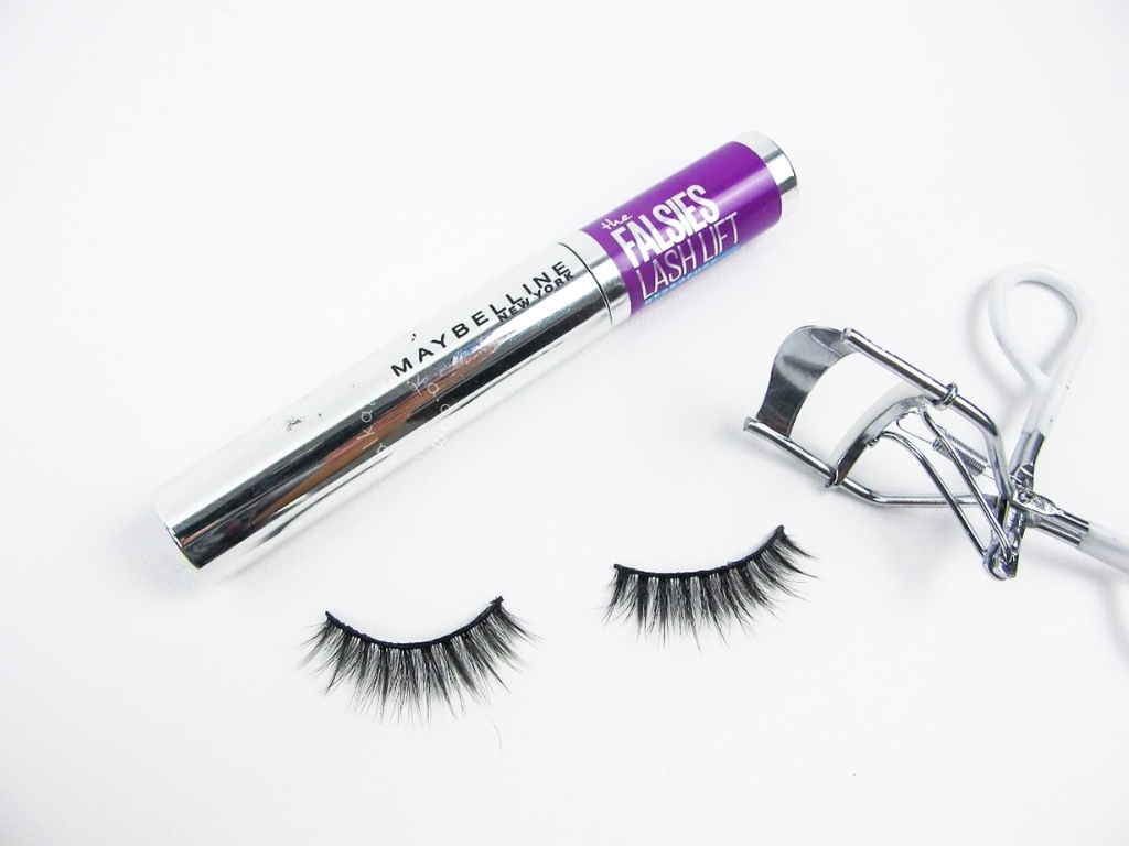 Maybelline Mascara has a waterproof and smudge-proof formula that is safe for sensitive eyes and contact lens wearers