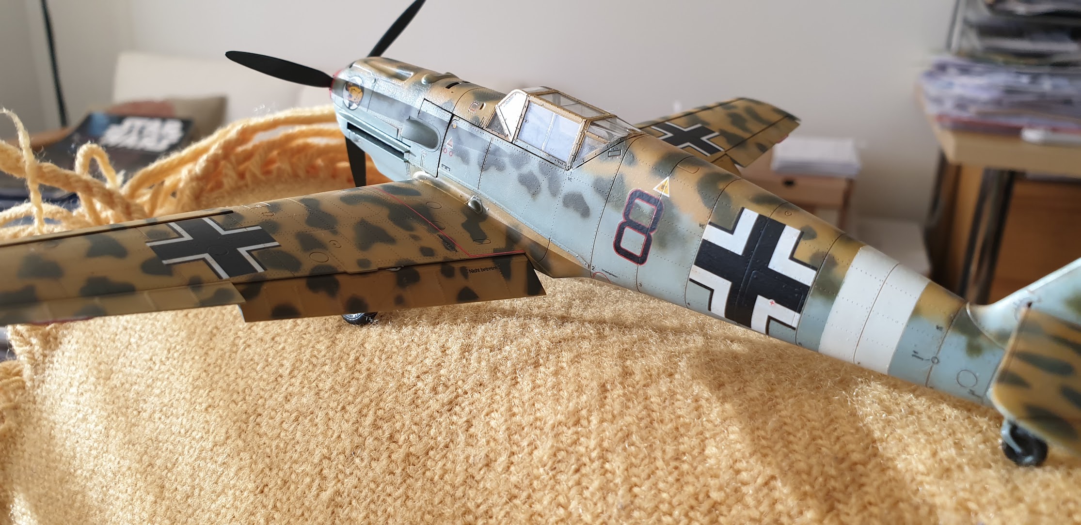 Messerschmitt Bf 109 E7 Trop Eduard 1/48 AL9nZEUqXDhlmVWCNfRLp7biriUX4d-mPTAQgeDZNgkqMaD7tk0h2rHsJihR1cykaiIOn6SLl0TteJRmvJLMOYAs4dbWMXKXyZooOxBMNDqcPw0tVQW-iG_RgTjL3VbLUFPg__o1eyeaLhyV31E4L5RAadOo=w2230-h1084-no