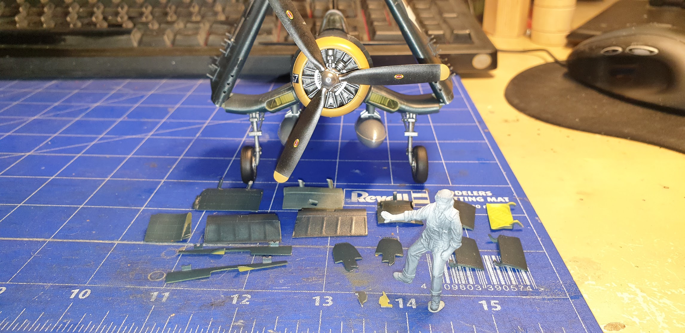 F4U-1D Corsair 1:48 Tamiya - Sida 3 AL9nZEV6xfovcla4YAFszolzal0kMHsu0Uy-YMftEJZPUAI9Pe-PD8KzH-5X1-3J10z61Gtj_gVxx0jTZQawIUiqxqkKPOl8Lbuecve5ccYyOdd2I2Vx1otFWagjFG1STviN4fCNIZXxaFlRvUfhVNVvGIp1=w2292-h1114-no?authuser=0