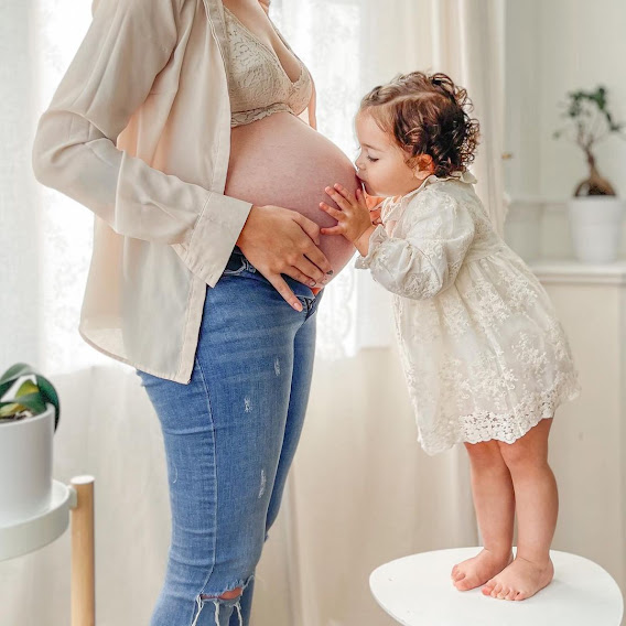 Mom Breastfeeding Toddler and is Not Planning to Stop 