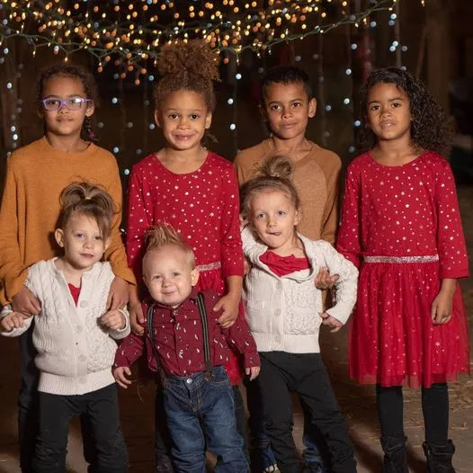 Couple Has 3 Sets Of Twins In Less Than 5 Years, But That’s Not The Craziest Part Of This Story