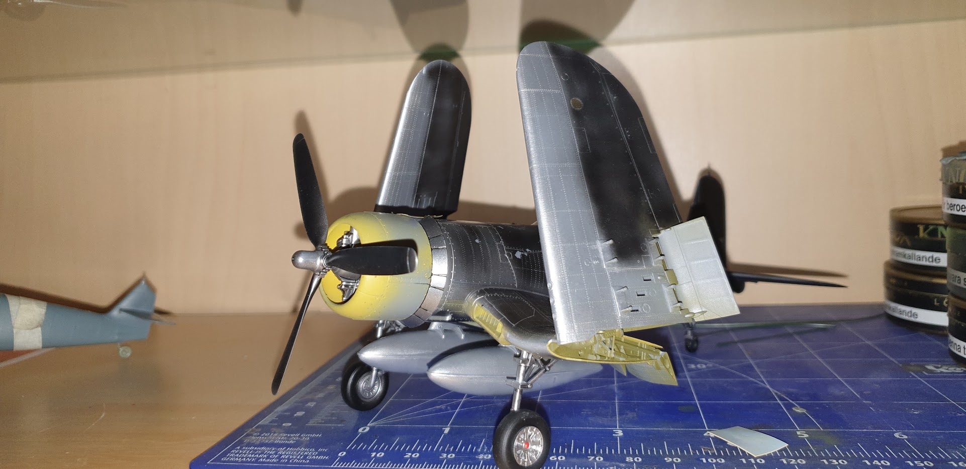 F4U-1D Corsair 1:48 Tamiya AL9nZEVnwJJ5MWKB83qYWfqqPZNzH7rXt1k4HrGXRb3PrdeCQKY5pF7BzOx84tSkpmRiUMjJl7597CDUZIvGPzCGak6Cok0U1zDf488IlOHchvwK3SlEziuy5wY-ZU7o-Y7qf5DIaTPLTQFDg9m7_07IPN9T=w1922-h934-no