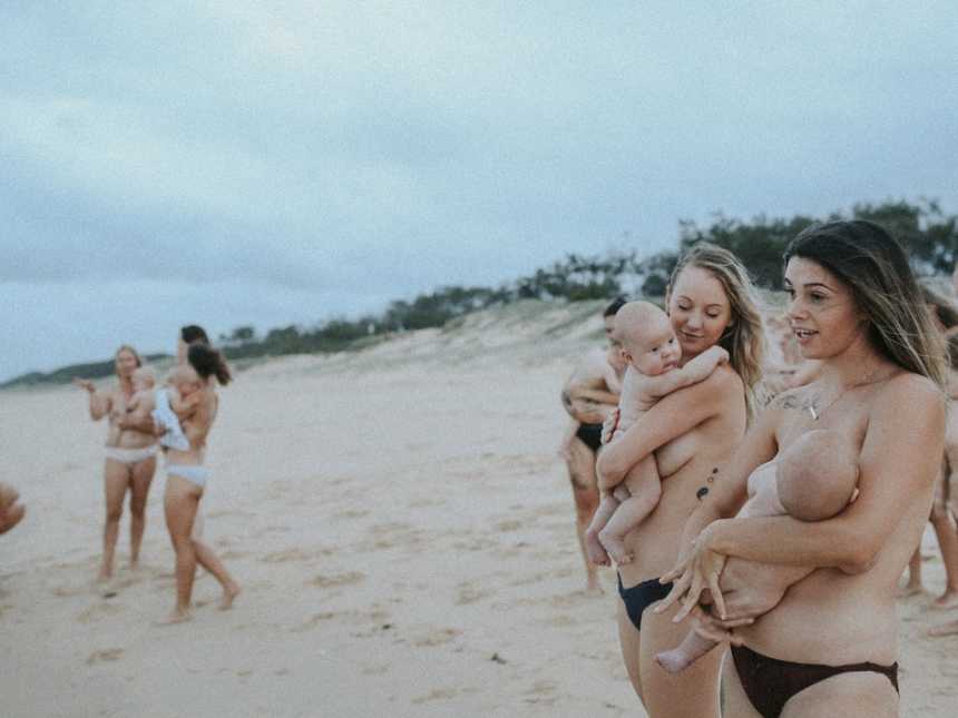 ‘Brave And Beautiful’ Moms Celebrate Their Bodies With Beachside Full Moon Breastfeeding Session