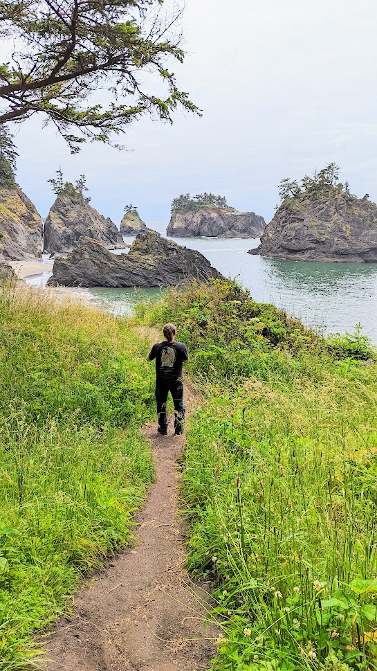 Guide to Samuel H Boardman Scenic Corridor: views of Secret Beach