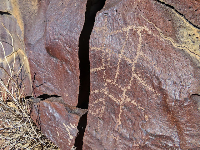 Black Tank Wash petroglyphs