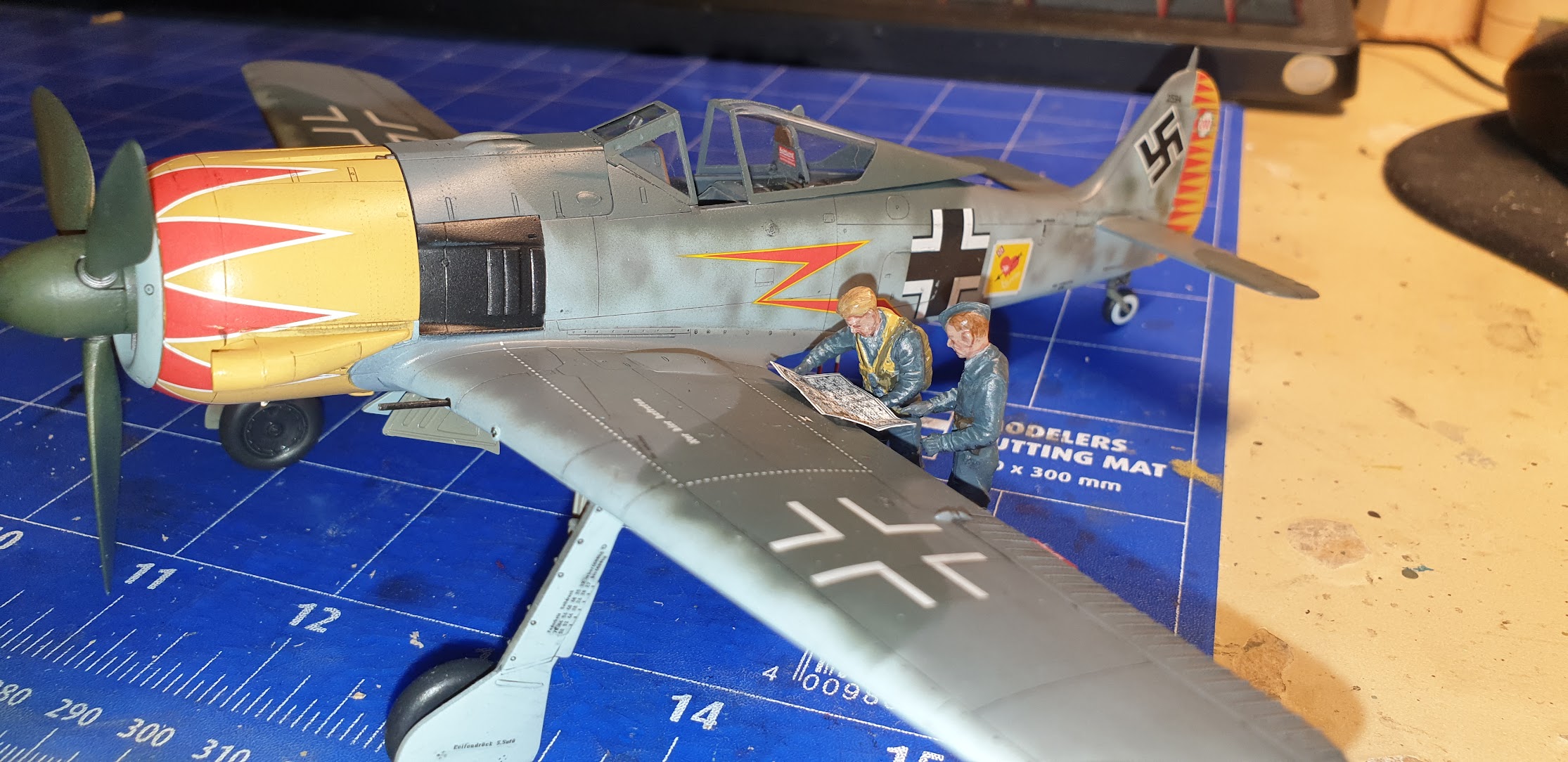 Focke Wulf Fw190 A5 "Herman Gräf special" 1:48 Hasegawa AL9nZEWFZAyV-GezZVIIc_IznIZdmtOAjvN1GorshEv2ZBaU4OaqyGNNe2wuTPnEmief-_i48uMk0krk2sNJ9fHtyJI9SkAKUDA8aZrjLcnIHYH-kSVa8jCAHTaAW_QcHhwJjZs2XKGw7wY1hoseRQrFjm2Z=w2230-h1084-no