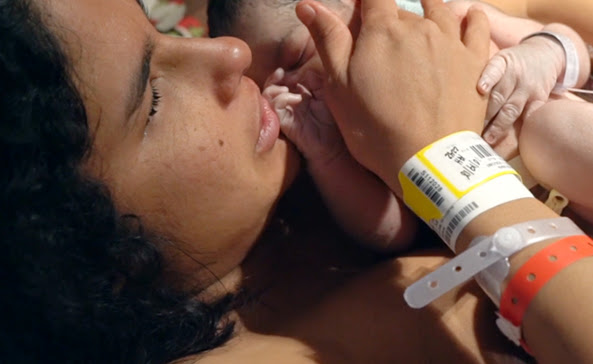 The Photos Of This Strong And Blind Mum Giving Birth Will Touch Your Heart Today