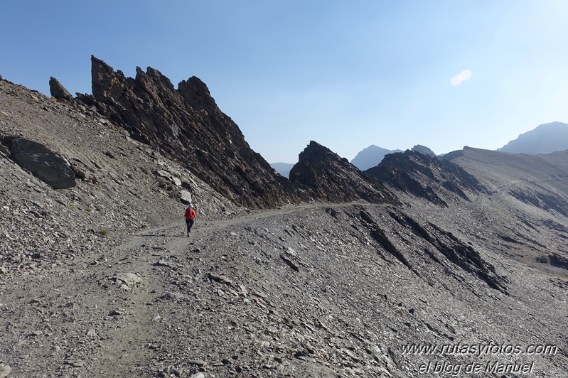 Puntal del Goterón-Los Cucaderos-Puntal de la Caldereta por el Vasar de la Alcazaba