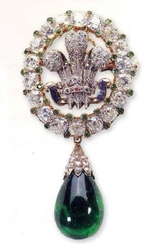 The Princess of Wales, Catherine, wore The Prince of Wales Feathers (Ladies of North Wales )Brooch in November 2022 at the South Africa State visit welcome ceremony