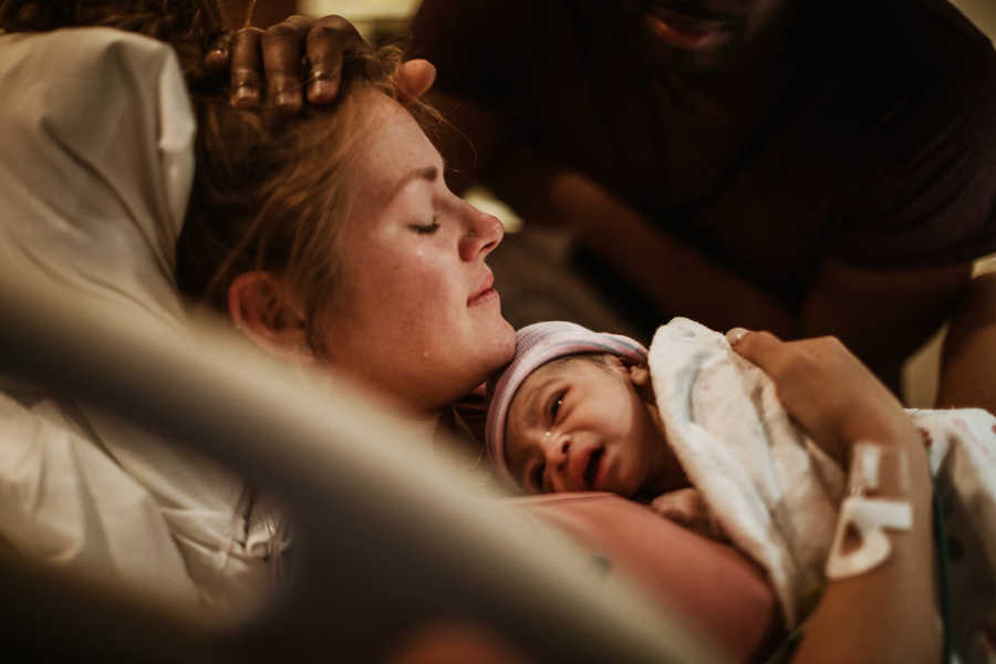 Couple Is The Epitome Of A Dream Team During Childbirth Laboring