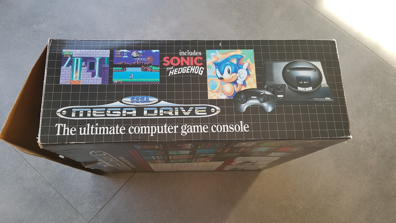 [ESTIM] Megadrive en boite + Sonic en boite avec poster AL9nZEWb6X1gRhHjd26pCTBxB11q-ronOsrW75fdBXEBaVLtNotGO53cTXY7ynRCp-MkdV5RCTCGX2e-n0WgStLZoLFQZtasxjrU6ymP8Ze1Jna8ExMCayYLaJXtcK6TNO-RIK2Q8NFWlQZEbgwaGByQUf0n9g=w1365-h768-no?authuser=0