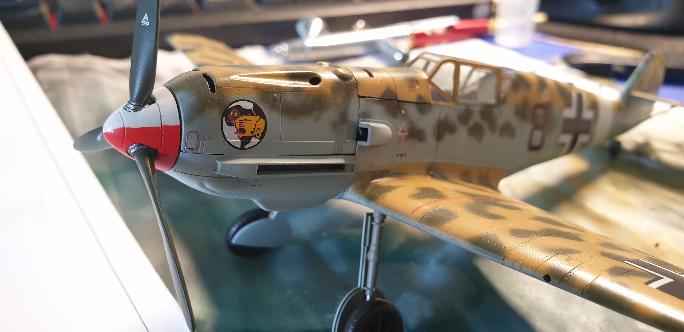 Messerschmitt Bf 109 E7 Trop Eduard 1/48 AL9nZEWxF9KYDImrHrO4vOEu7lHRFiC7AgBWlf4-sInMYQjYb3B7v7f3J3xGih9jTrWIsyKBMW1iv-KLfKMZG4yIkBJ3FMSPoJHJ71QVGGAe8jNZGoxmoeWcwEfw3hHwDq_noK6IrRAsyUN0dvF4AZDOaGB-=w2230-h1084-no