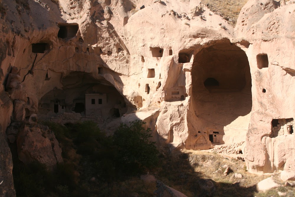 Turquía y dos de sus perlas: la Capadocia y Estambul - Blogs de Turquia - 16/10 CAPADOCIA: Zelve, Ortahisar, Pigeon Valley, Uchisar (6)