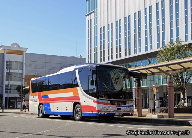 東急トランセ「渋谷～藤枝相良線」　SI3602　藤枝駅前にて_00