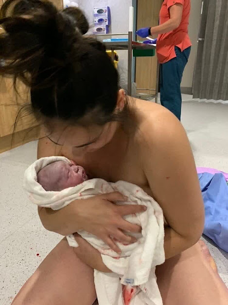 Australian Woman Gives Birth Unassisted on Hospital Room Floor