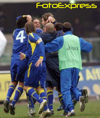 HELLAS VERONA 2-1 COSENZA: 3 punti ottimi, momenti esaltanti ma voliamo basso! Nel primo tempo il COSENZA ci ha messo sotto più volte...