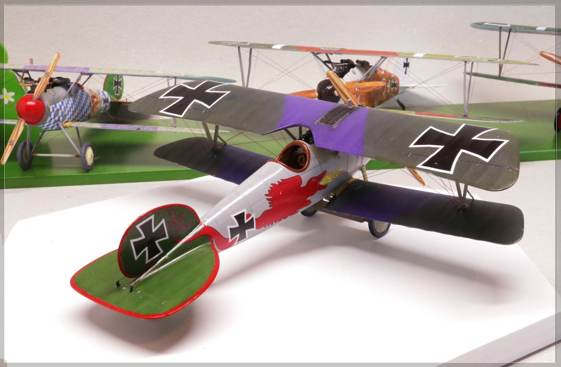 [EDUARD] Albatros D.Va  Jasta5   Hans-Joachim von Hipple  1/48 AM-JKLUDbIYftNOfsbq8yhYrJTitzYRGWQcfK4BkQehSRs3G9myJ_0zL_GUw7XEgHc1XUcwefcQr6jsyoSOVGpTWx0WOngqM1E-V5QT8R6iuS2mdpyQtoK3K7rJDlCIb-BMFlZr_5i67I5cnEO6uwDLK6CUb6Q=w1895-h1240-no?authuser=0