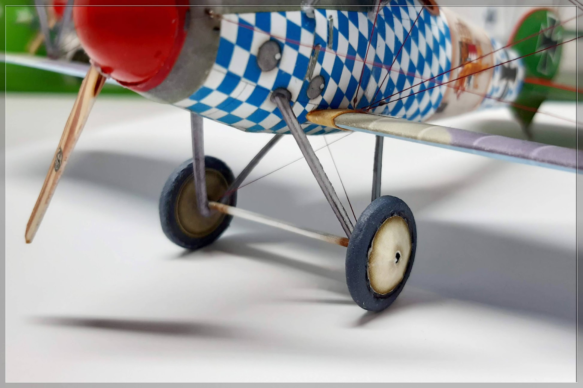 [?] Albatros D.Va  Jasta5   Kurt Wolff  (papier)  1/48 AM-JKLUK24cub260heGu1xsole2VwSghhn6wzQz23X0g4zrB6nDdU2J7W9WE2jptryXSXEucM8glMngZoUPGHLBUO0SmPQickwXPsKP6ukPDFHkPG7sMO_UbbeOSjqNZAr_AslFhToVtIIpMmM_uEj7SRxI3Eg=w1946-h1298-no?authuser=0