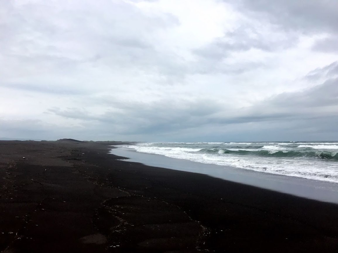 The Pacific against Khalaktirskiy Beach kamchatka 