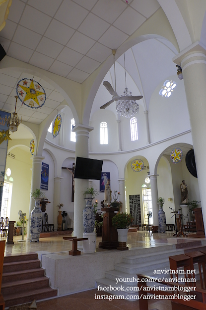 Nhà thờ đẹp ở Tiền Giang: nhà thờ giáo xứ Thánh Tâm